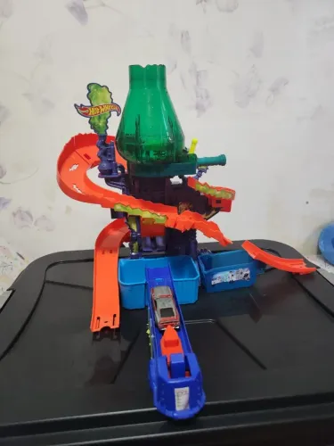Pista Hot Wheels Laboratório Científico