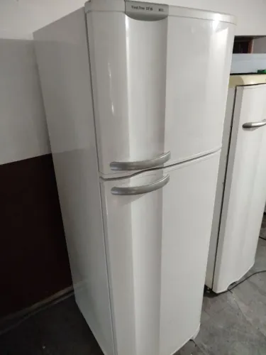 Geladeira Electrolux duplex Frost Free