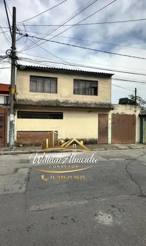 *OPORTUNIDADE ÚNICA PARA MORAR OU INVESTIR!* *3 CASAS NO MESMO TERRENO , 250 M² DE ÁREA