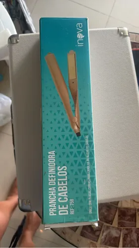 Prancha para cabelo liso e cachos
