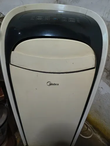 Ar condicionado portátil Midea Tango MPT-10CR V1 usado