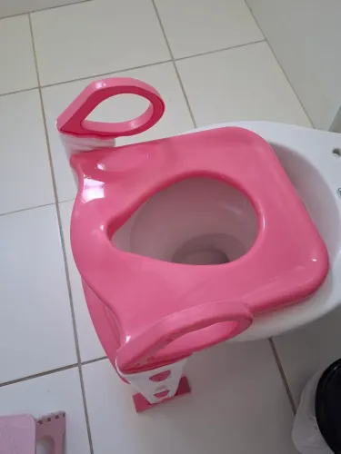 Vendo redutor de assento feminino 