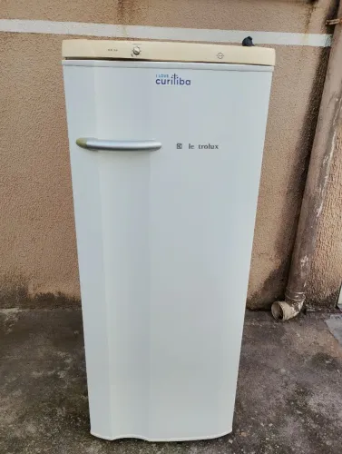 Refrigerador Electrolux RE26