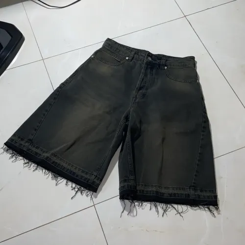 Bermuda Quadro Creations Side Dart Acid Wash