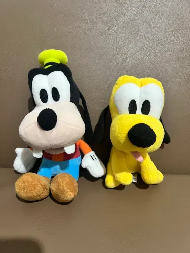 LOTE COM 2 PELÚCIAS BABY DISNEY PATETA E PLUTO