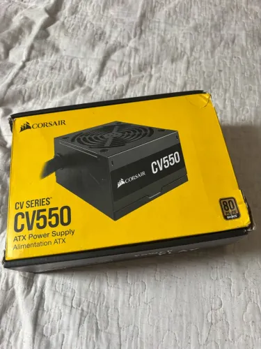 Fonte Corsair CV550 550W 80 Plus Bronze (Com Caixa)