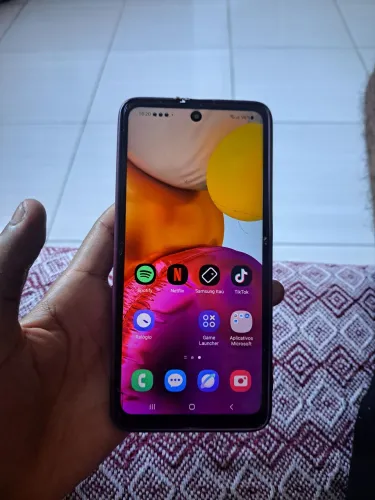 Celular a71