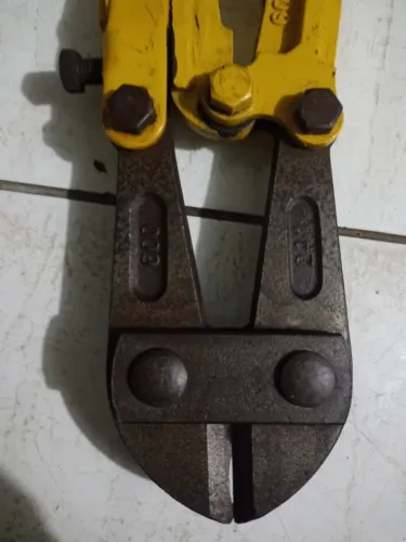 Tesoura Alicate Corta Vergalhão e Correntes FERTAK TOOLS 24" PRECISA AFIAR.