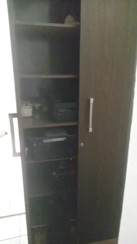 Guarda roupa multiuso