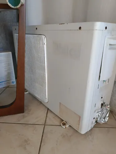 Vendo ar condicionado ótimo estado retirar no local ou dependendo local entrgo