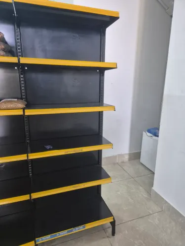 Gôndola mercadinho pet shop