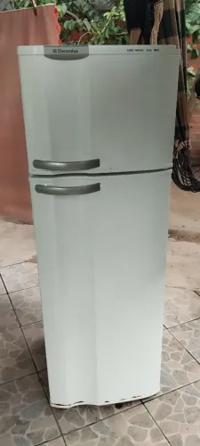 Geladeira conservada