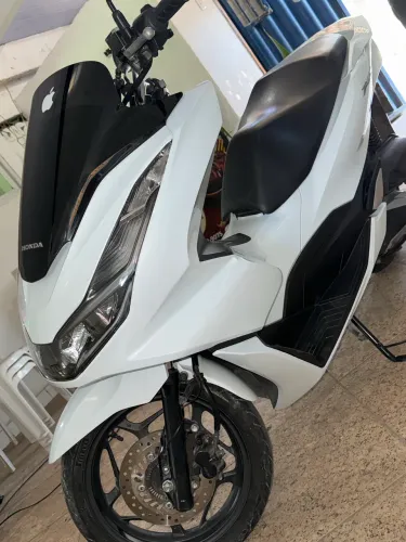 Pcx branca 2023 impecável perolizada