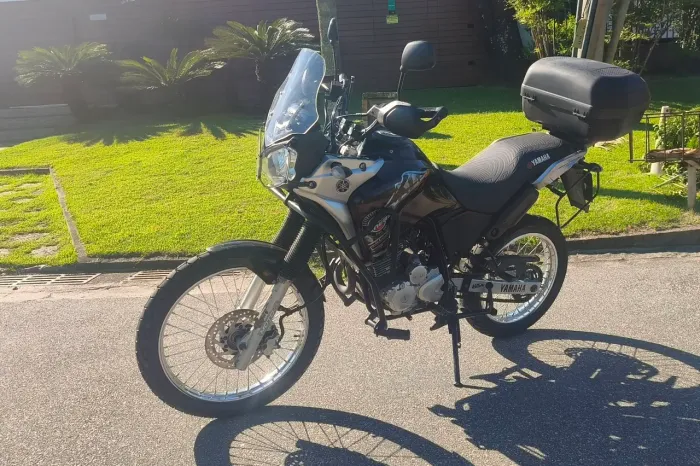 Yamaha Ténéré 250 Blueflex 2018 - 2º dono, pneus novos, moto revisada