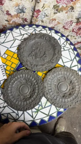 Pratos de parede de estanho 