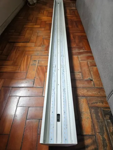 Luminária Linear LED Sobrepor 38W Bivolt Branca - Nova