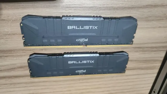 Memoria 16Gb Ddr4 3200Mhz Crucial Ballistix BL8G32C16U4B-8FE (2X 8GB Ddr4)