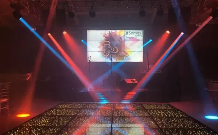 Pista de dança, som, iluminação e dj
