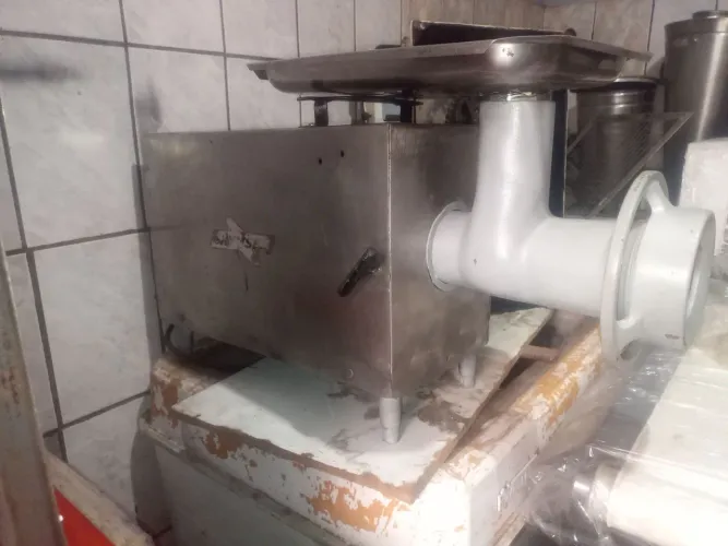 Moedor d carne skymsen B98 trifasico