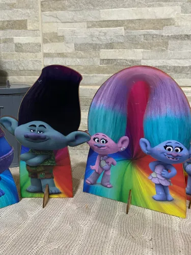 Kit display do Trolls  MDF