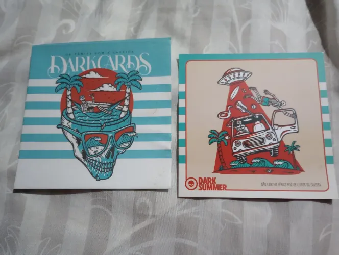 Card marcador de páginas De férias com a caveira Darkside books