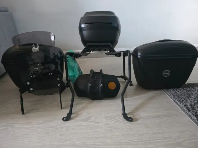 Suporte e ferragens da FZ 25