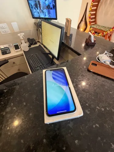iPhone 11