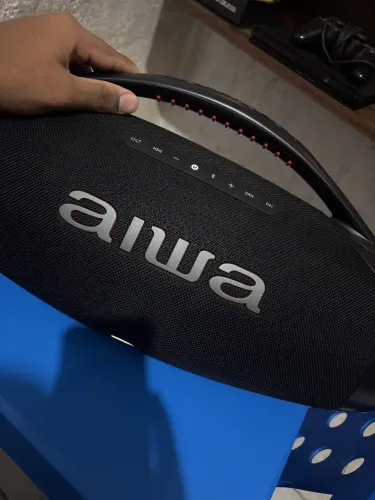 Caixa de som aiwa boombox