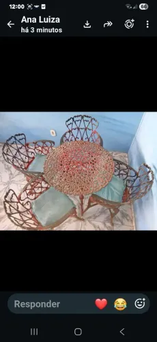 Conjunto de mesa para jardim.