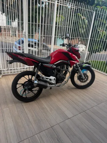 Titan 160 ano 2023