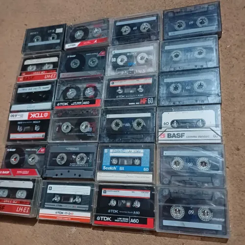 Lote de 60 fitas cassete k7 de ferro position I em bom estado