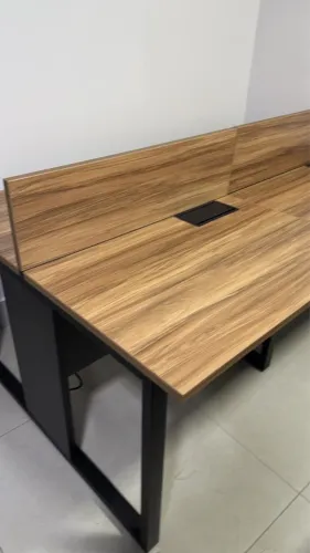 Mesas de escritório semi-novas | 1 mesa + estação 4 lugares | Estrutura em aço