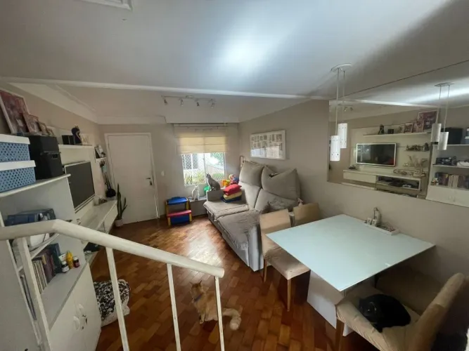 Linda casa em condomínio no Butantã 2 dormitórios e 2 cagas