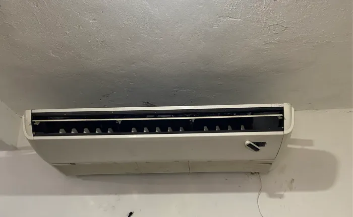 Vendo ar-condicionado spliter 60000btus pioneer funcionando normalmente perfeitamente.
