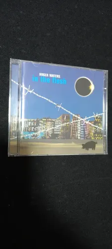 Cd roger waters in the flesh