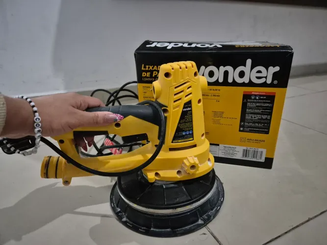 Lixadeira de parede Vonder