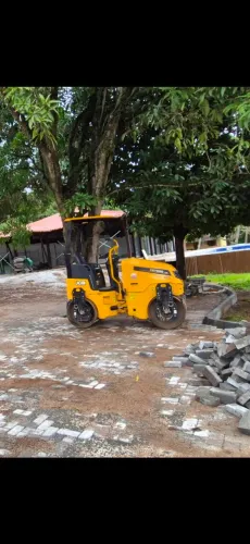 Aluguel de rolo compactador