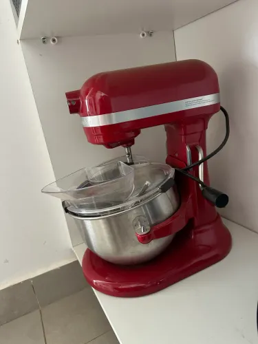Batedeira KitchenAid Bowl Lift 6QT ( 5,7L) Empire Red - Semi nova - Original Canadá