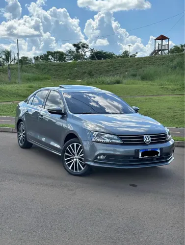 Volkswagen Jetta Highline 2.0 TSI 16V 4P Tiptronic 2017