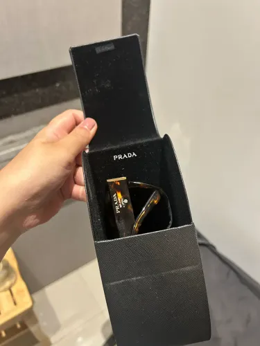 Óculos de sol PRADA 