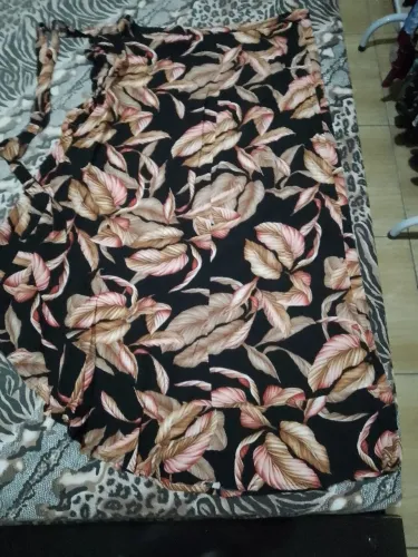 Vendo saia envelope veste P e M