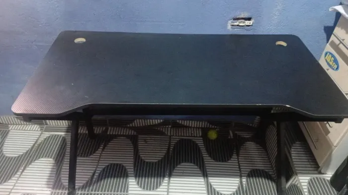 Mesa de Computador de Carbono