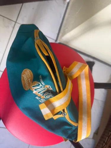 Vendo Pochete Nike. Original 