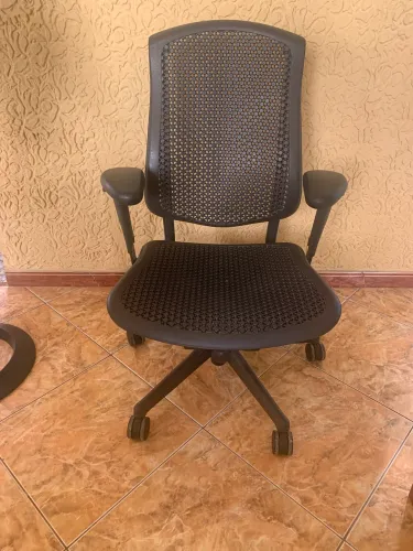 Cadeira de escritório Herman Miller Celle
