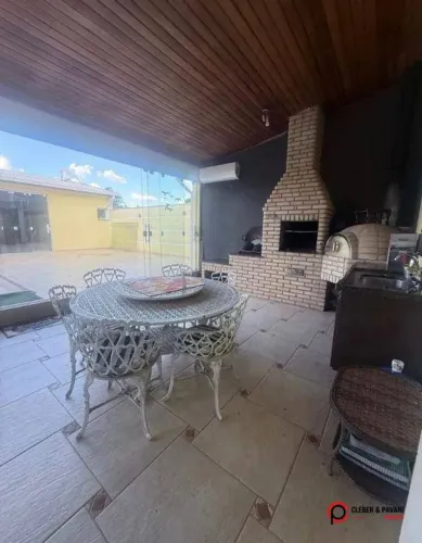 Casa com 4 quartos sendo 3 Suítes à venda, 310 m² por R$ 1.367.000 - Condomínio Gramados d