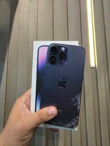 IPhone 14 Pro Max 256Gb - Traseira Trincada - Parcelamos em ate 18x.