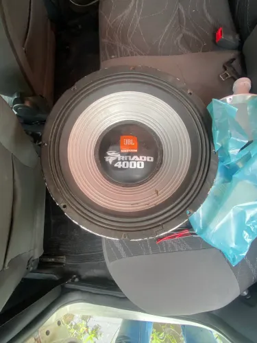 Auto falante de 15