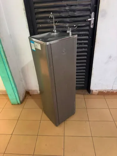 Purificador ibbl de torre Sup conservado gelando perfeito topp esse aguenta o batidão
