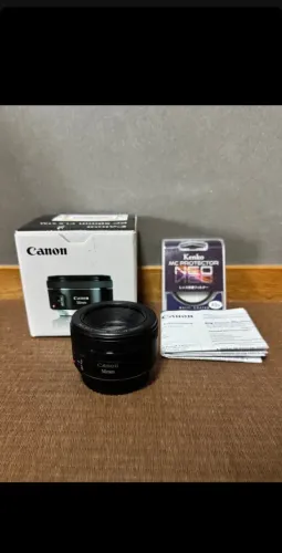 Canon RF 50mm f/1.8 STM - Impecável (c/ Nota Fiscal e Caixa)