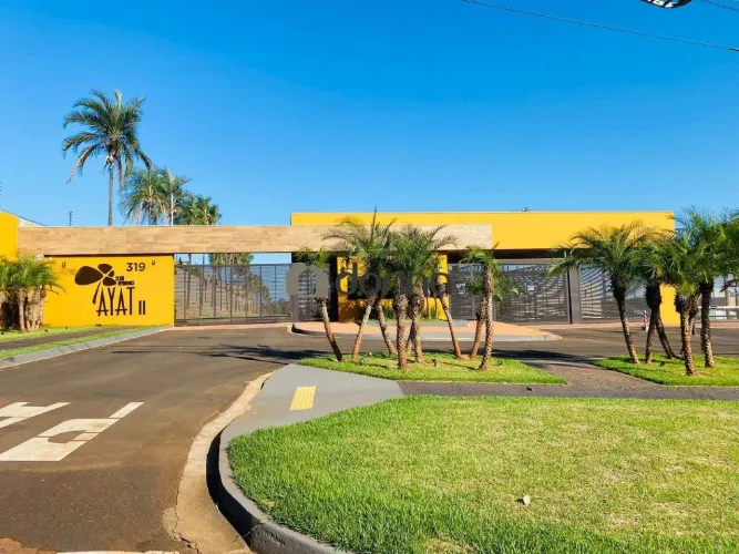 Lote à Venda no Condomínio Ayat II 250 m² com Excelente Estrutura de Lazer